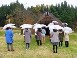 竪穴式住居見学