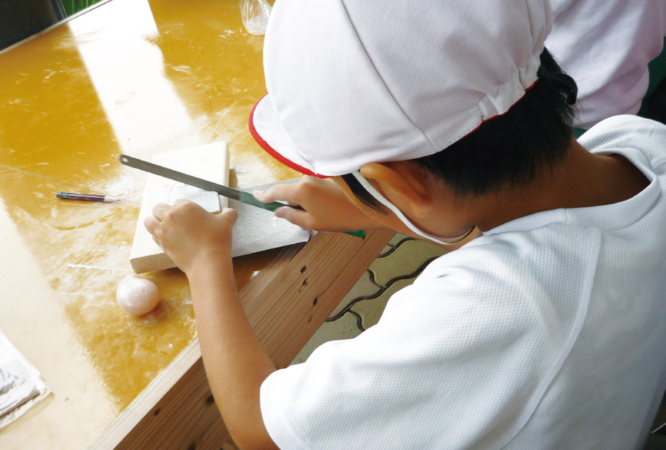 Comma-shaped bead making