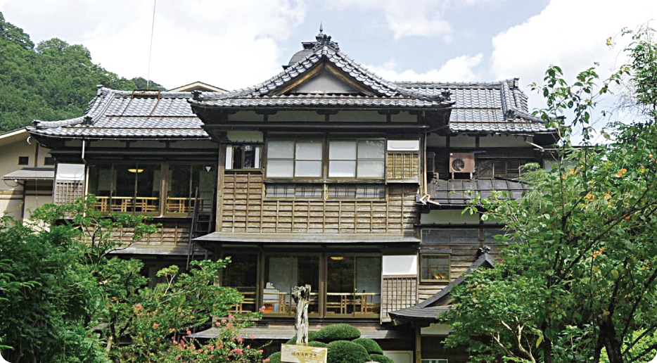 Echigo Nagano Onsen Rankeisou(Registered Tangible Cultural Property of Japan) Yagigahana Onsen Iiyuratei