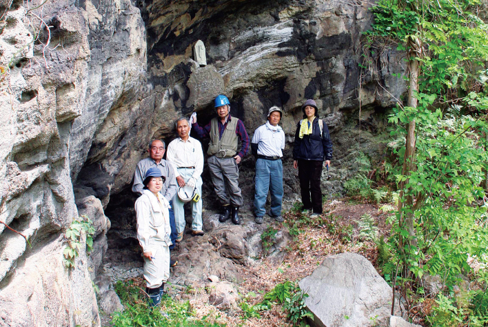 Yagihana Iwakage Site 1, Site 2, and Artifacts