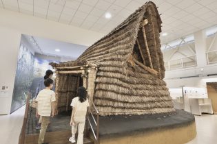 うもれあ竪穴住居